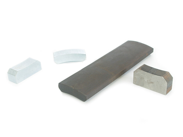 Pile driver key bar key block